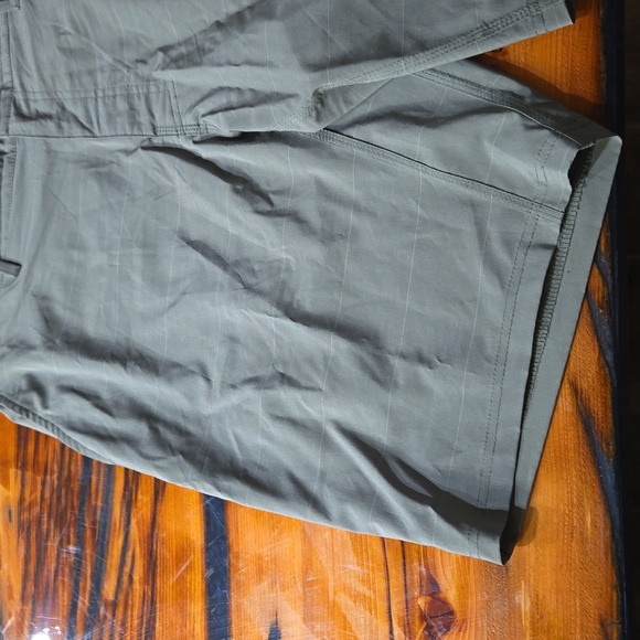 O'Neil Men's Shorts - Picture 11 of 13